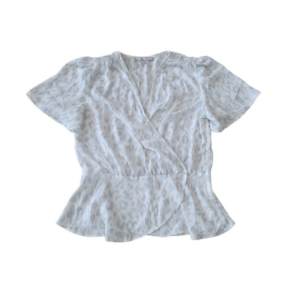 NEW Chelsea28 Blouse Size Small Peplum Surplice Short Sleeve V-Neck Animal Print